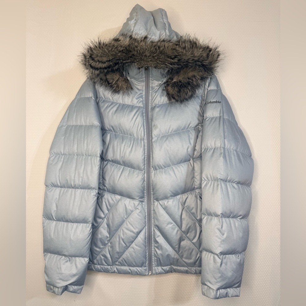 Columbia Women's Puffer Jacket with Faux Fur Trim
